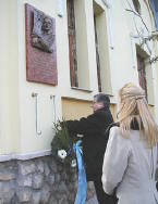 Dombormvet avattak.
