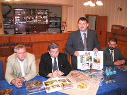 Mszros T. Lszl bemutatja legjabb albumt.