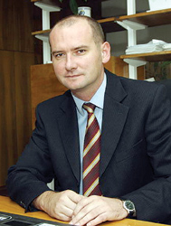Dr. Burjn Richrd