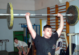 Edzs kzben.