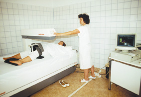 T�bb ezer kezel�st v�geznek hetente.